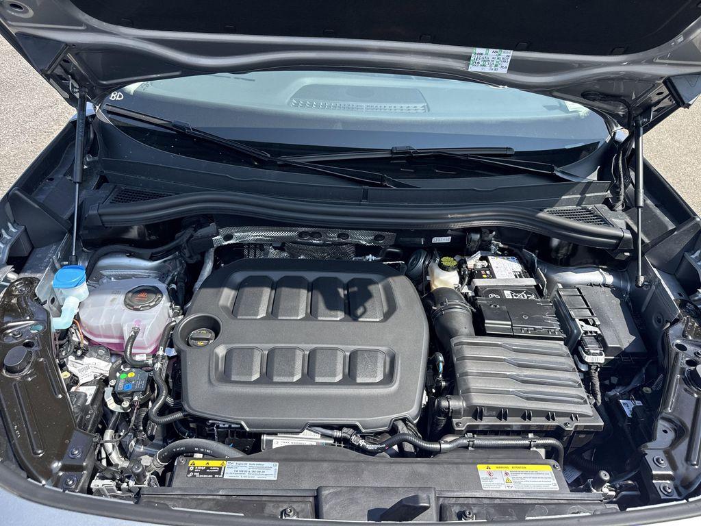 new 2025 Volkswagen Tiguan car, priced at $33,671