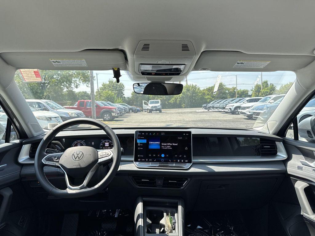 new 2025 Volkswagen Tiguan car, priced at $33,671