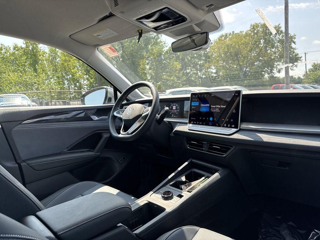 new 2025 Volkswagen Tiguan car, priced at $33,671