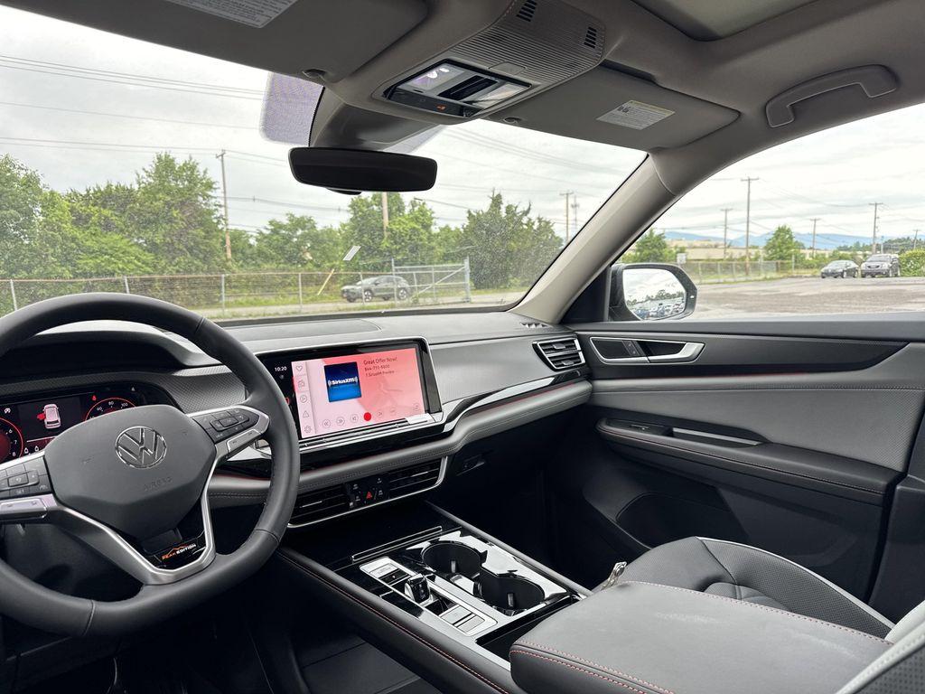 new 2025 Volkswagen Atlas car, priced at $44,906