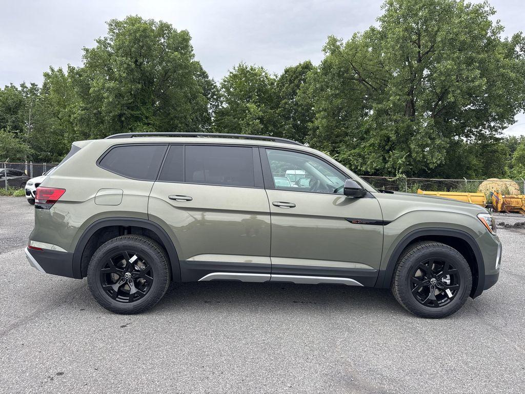 new 2025 Volkswagen Atlas car, priced at $44,906