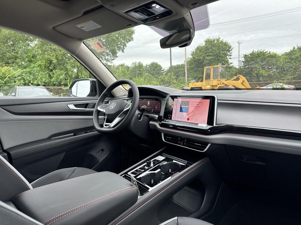 new 2025 Volkswagen Atlas car, priced at $44,906