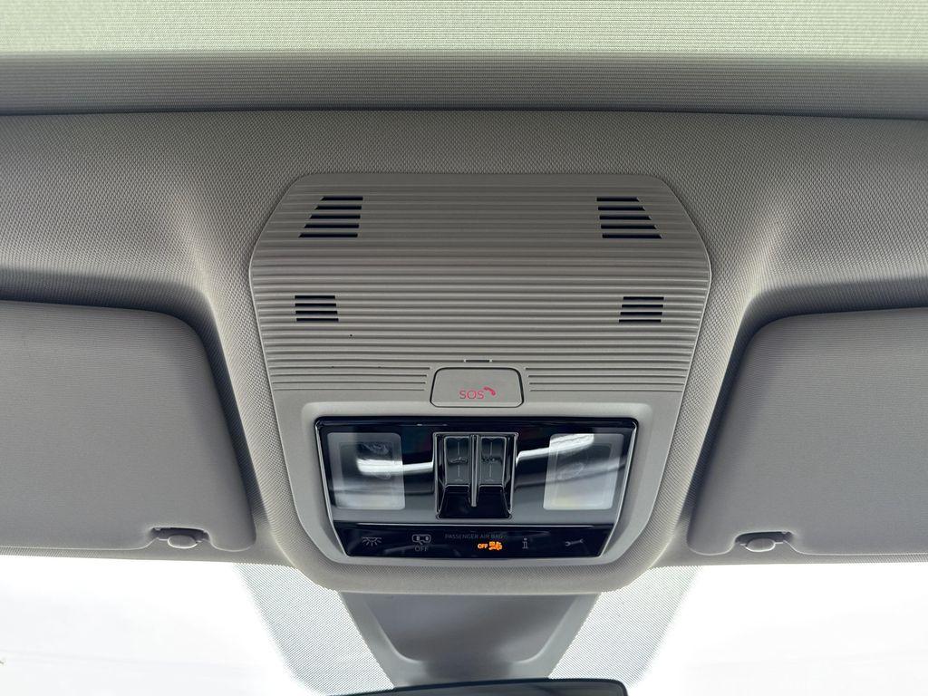 new 2025 Volkswagen Atlas car, priced at $44,906