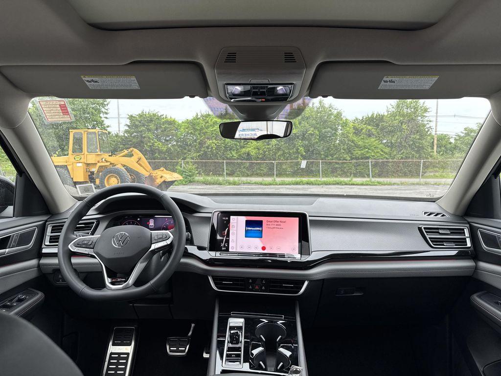 new 2025 Volkswagen Atlas car, priced at $44,906