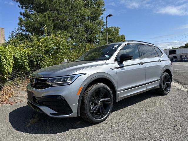 new 2024 Volkswagen Tiguan car, priced at $35,612