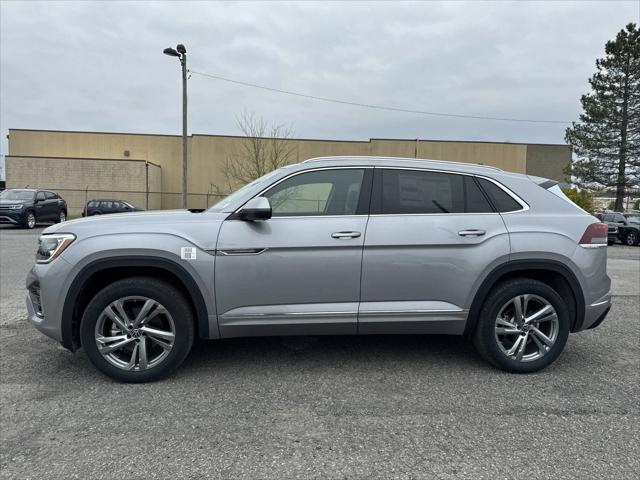 new 2024 Volkswagen Atlas Cross Sport car, priced at $46,676