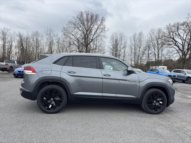 new 2025 Volkswagen Atlas Cross Sport car, priced at $45,786