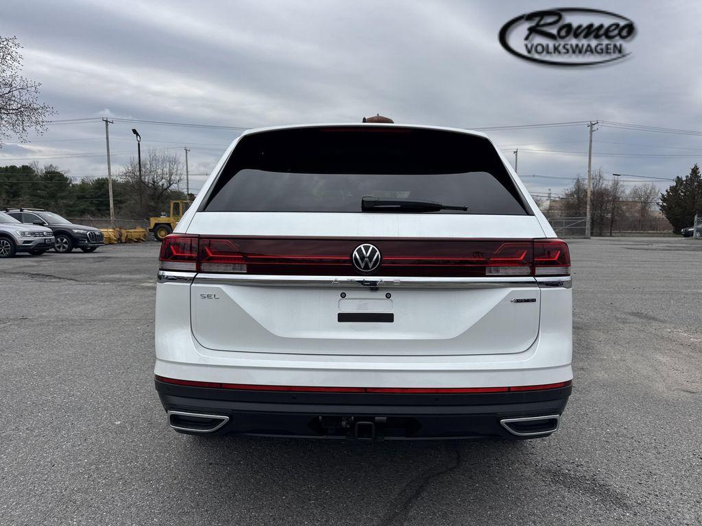 new 2025 Volkswagen Atlas car, priced at $46,238
