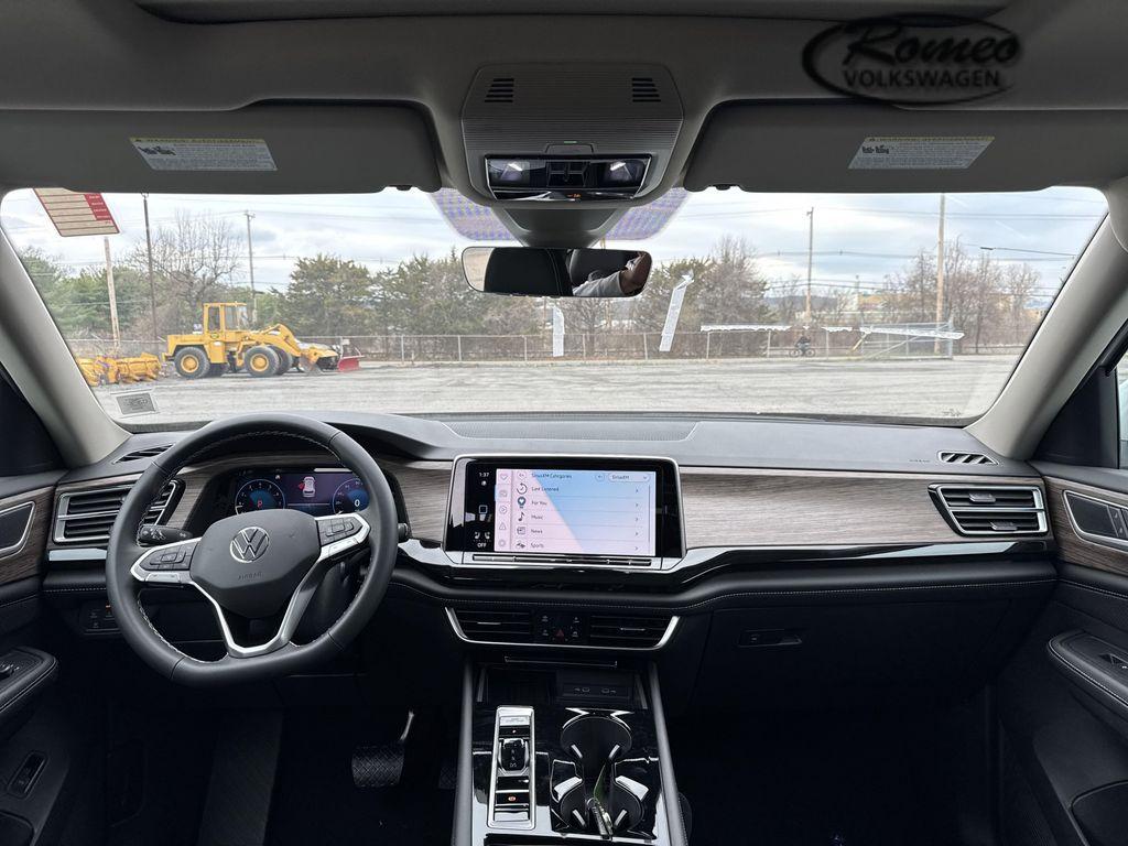 new 2025 Volkswagen Atlas car, priced at $46,238