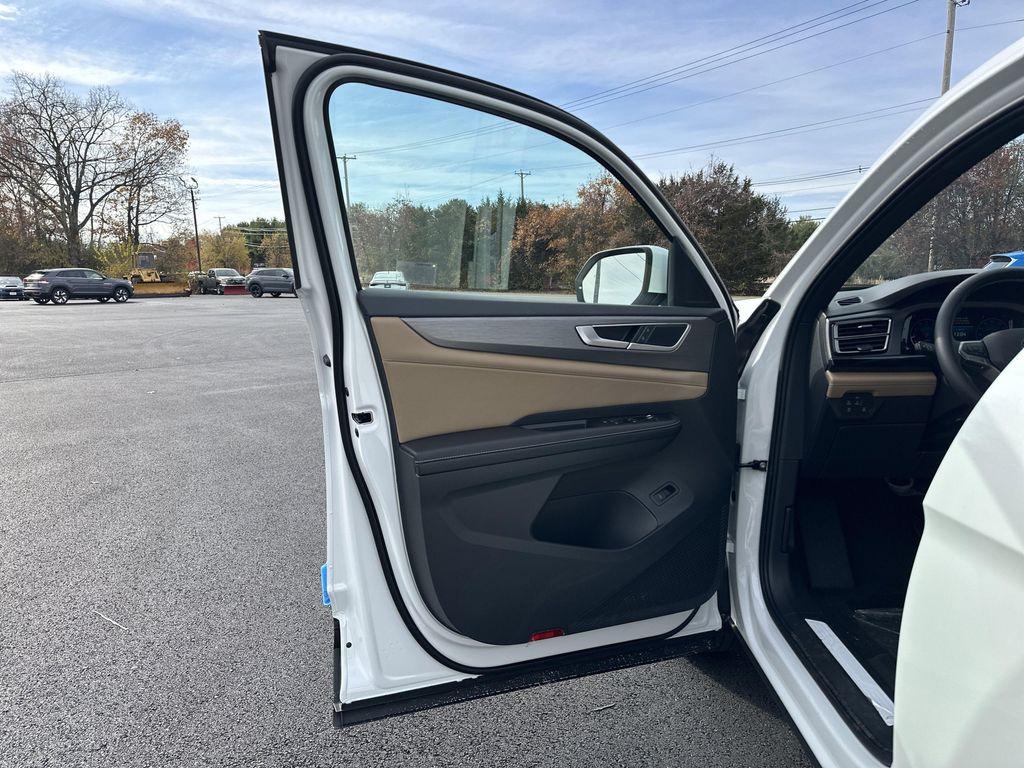 new 2026 Volkswagen Atlas Cross Sport car, priced at $45,893