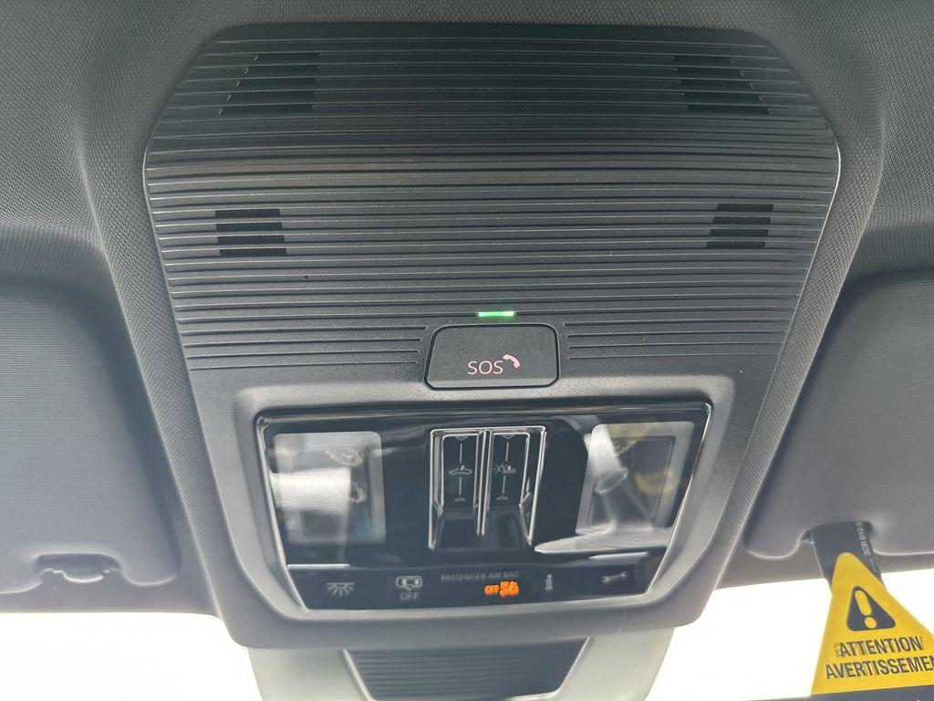 new 2025 Volkswagen Tiguan car, priced at $37,396