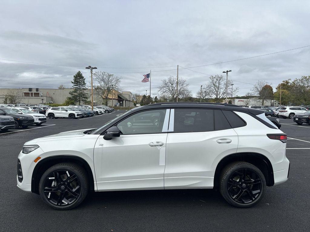 new 2025 Volkswagen Tiguan car, priced at $37,396