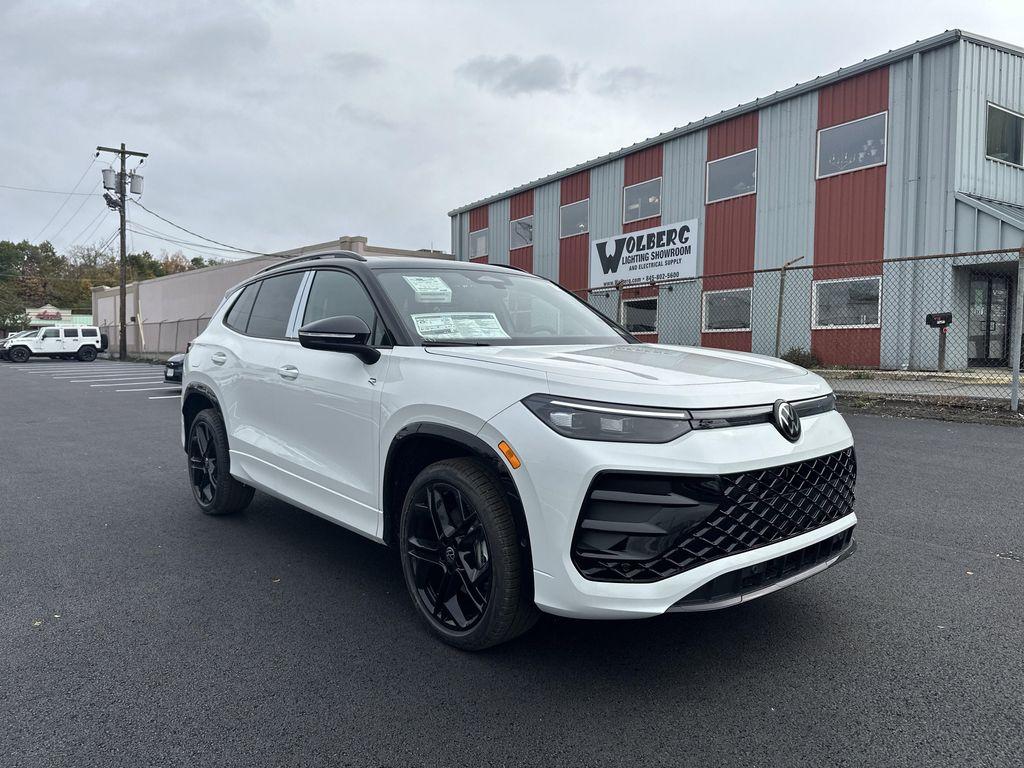 new 2025 Volkswagen Tiguan car, priced at $37,396
