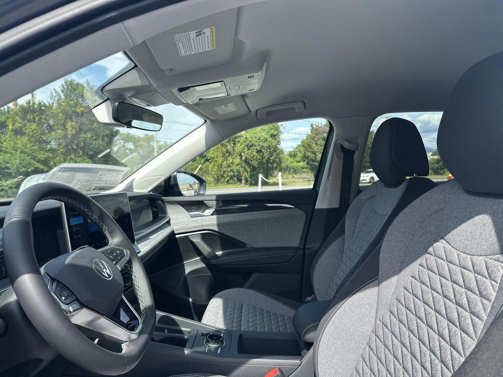 new 2025 Volkswagen Tiguan car, priced at $32,535