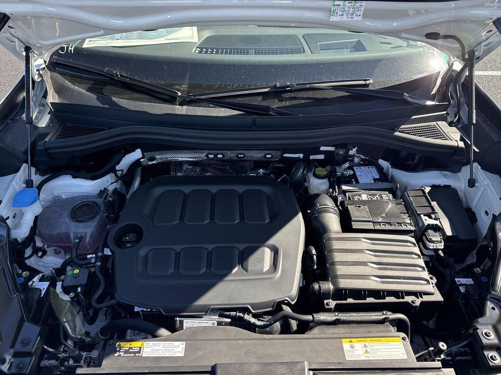 new 2025 Volkswagen Tiguan car, priced at $37,702