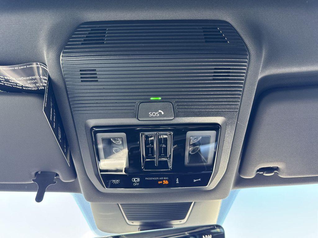 new 2025 Volkswagen Tiguan car, priced at $37,702