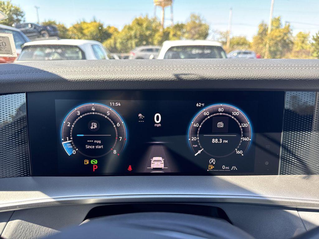 new 2025 Volkswagen Tiguan car, priced at $37,702