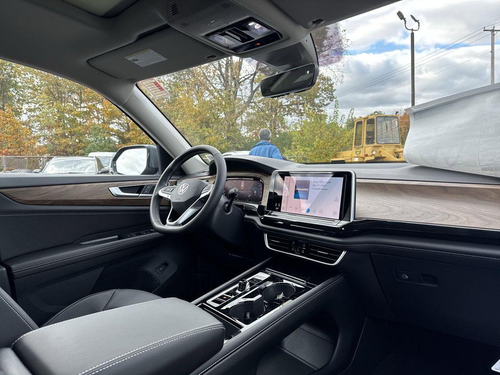 new 2026 Volkswagen Atlas car, priced at $47,870