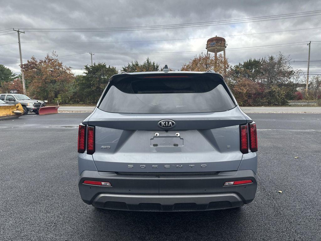 used 2021 Kia Sorento car, priced at $22,995