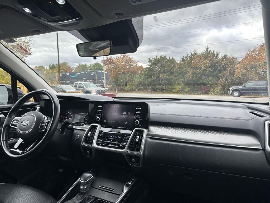 used 2021 Kia Sorento car, priced at $22,995