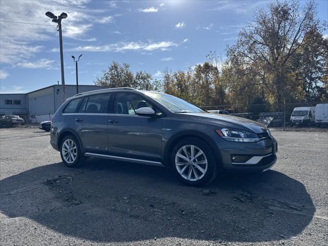 used 2018 Volkswagen Golf Alltrack car, priced at $11,000