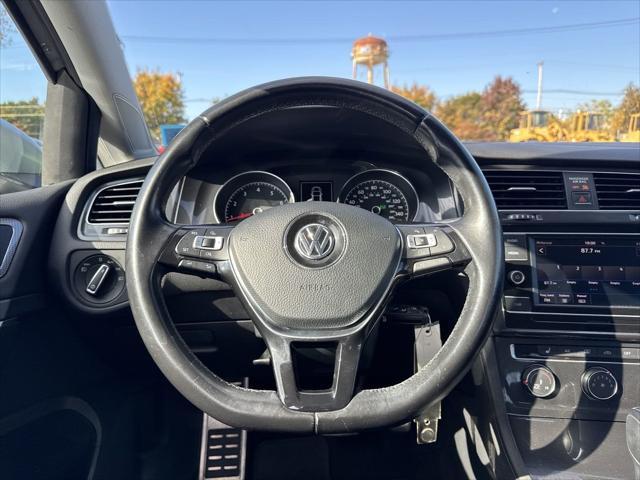 used 2018 Volkswagen Golf Alltrack car, priced at $11,000