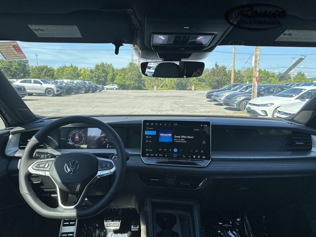 new 2025 Volkswagen Tiguan car, priced at $38,106