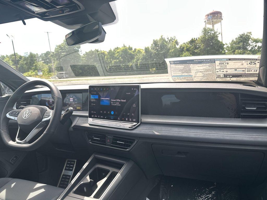 new 2025 Volkswagen Tiguan car, priced at $37,180