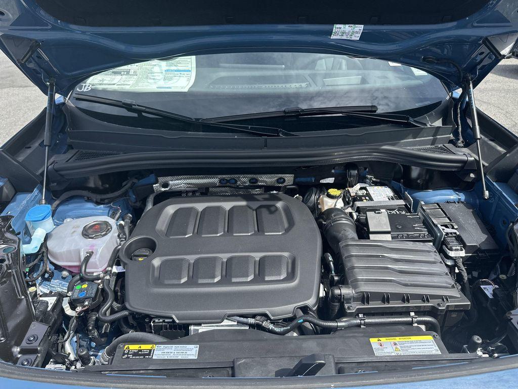 new 2025 Volkswagen Tiguan car, priced at $37,180