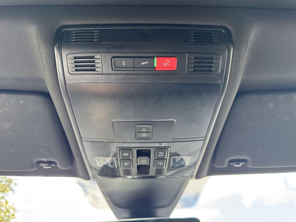 used 2022 Volkswagen Tiguan car, priced at $26,595