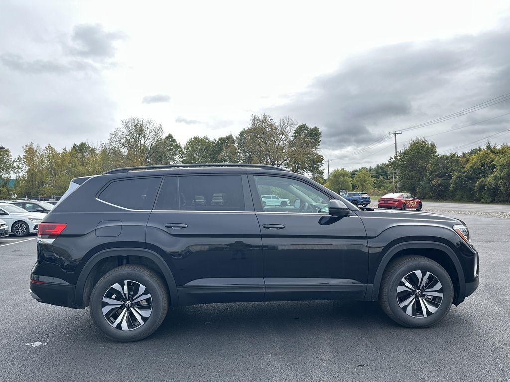 new 2026 Volkswagen Atlas car, priced at $40,329