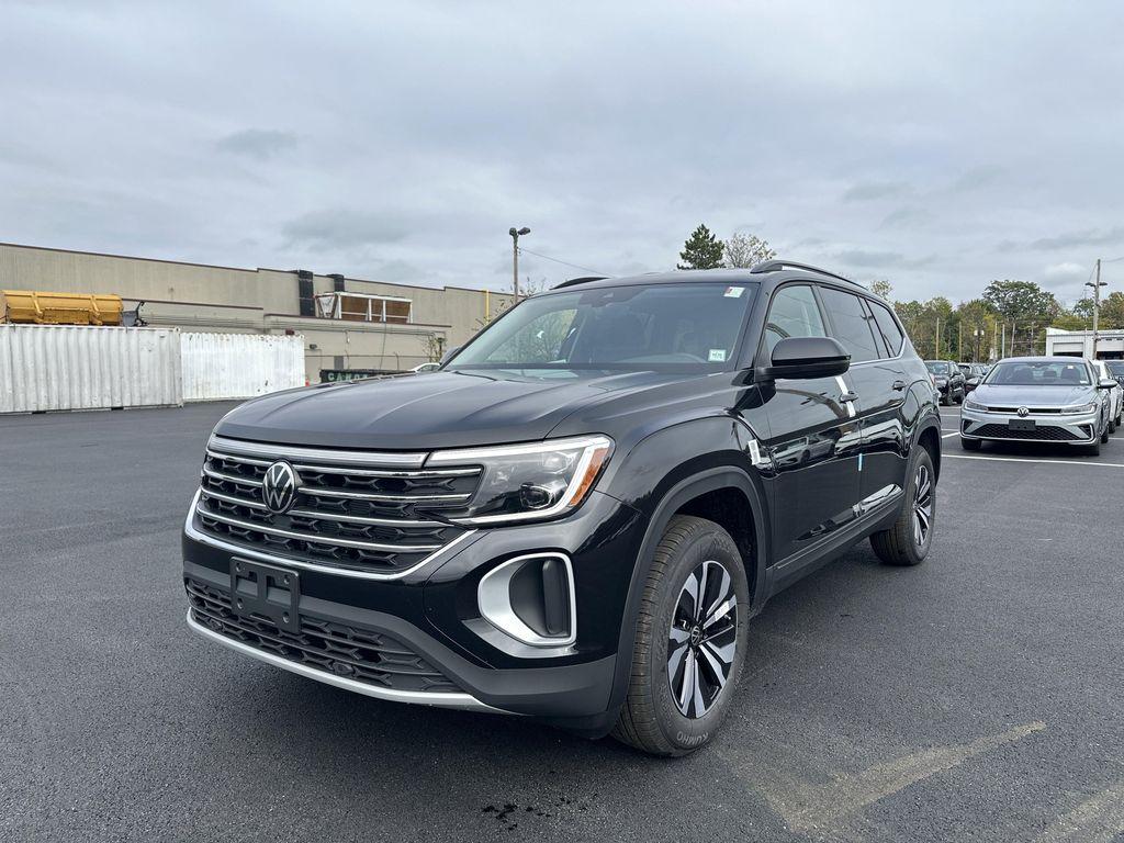 new 2026 Volkswagen Atlas car, priced at $40,329