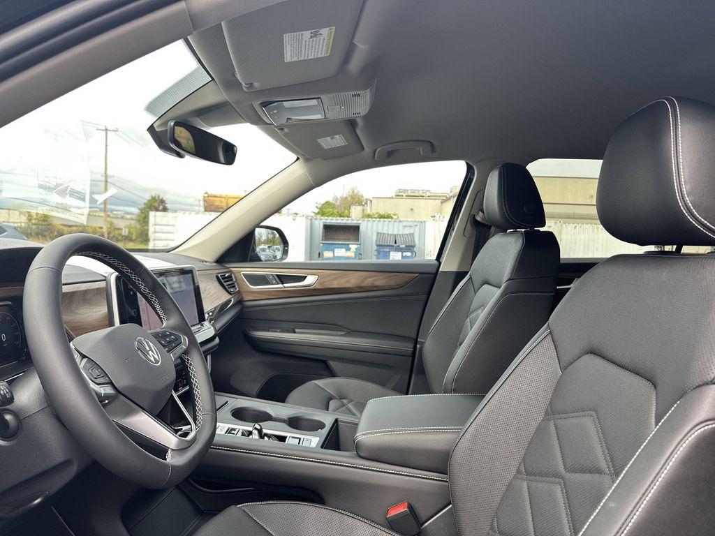 new 2026 Volkswagen Atlas car, priced at $40,329
