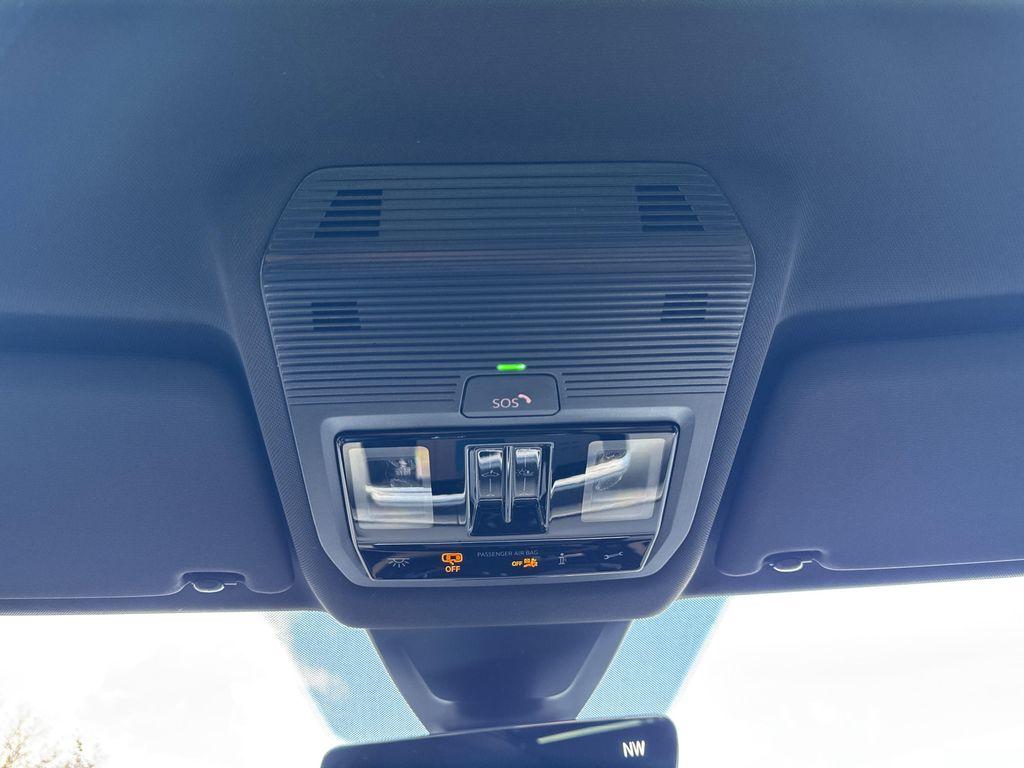 new 2026 Volkswagen Atlas Cross Sport car, priced at $46,533