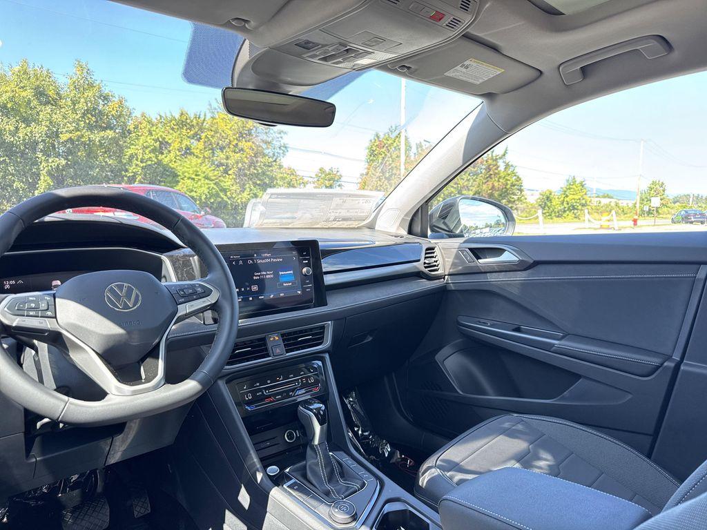 new 2025 Volkswagen Taos car, priced at $32,091