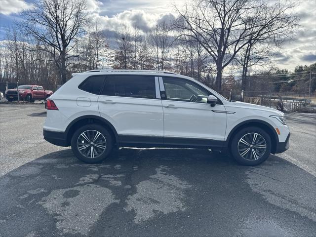 new 2024 Volkswagen Tiguan car, priced at $33,051