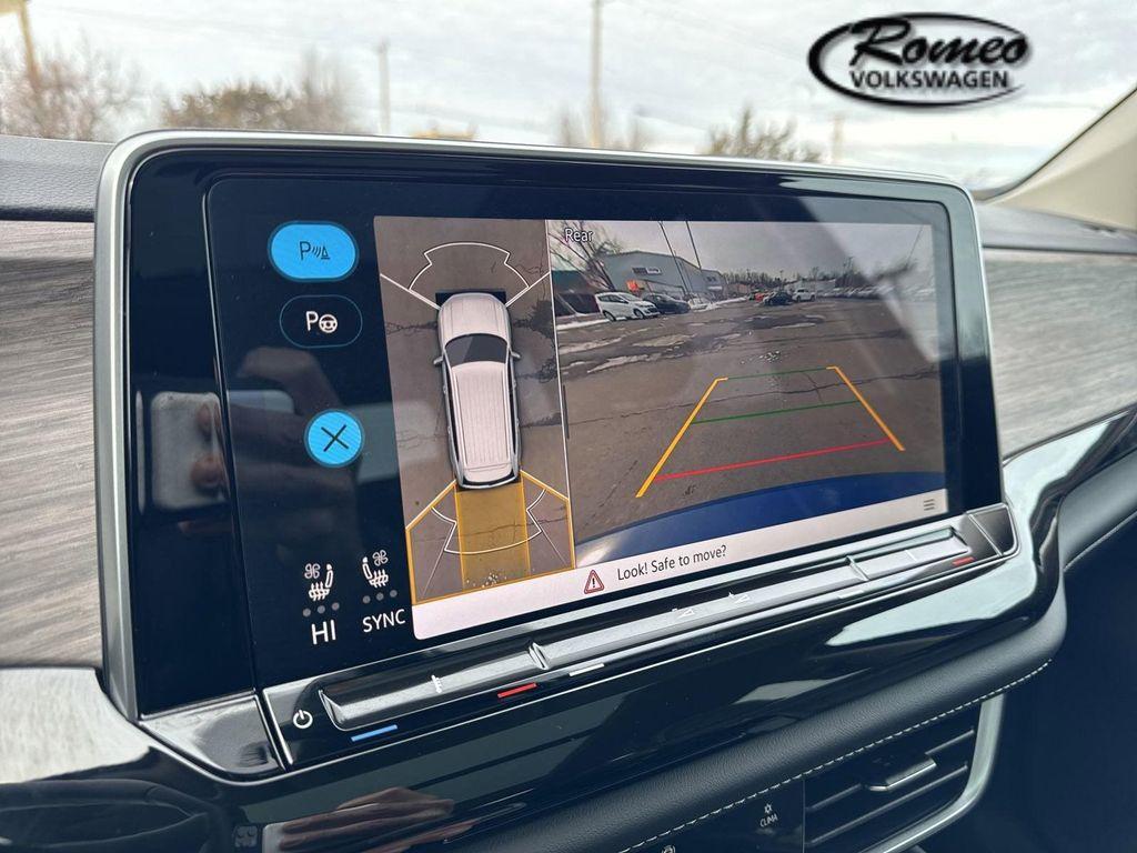 new 2025 Volkswagen Atlas car, priced at $50,315