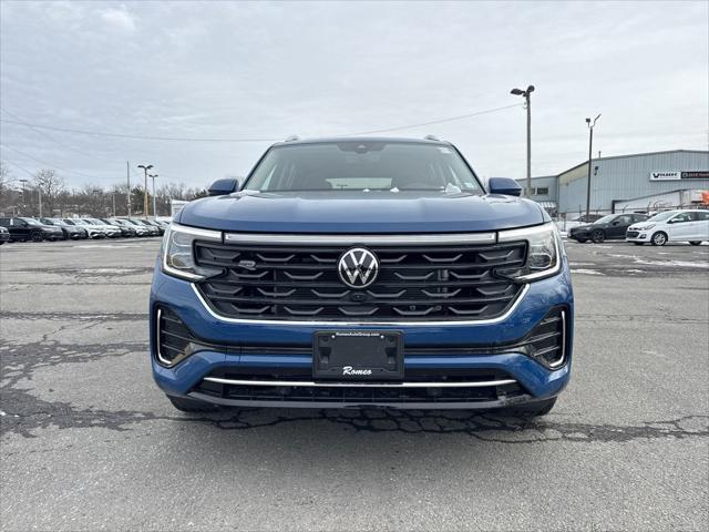 new 2025 Volkswagen Atlas car, priced at $53,601