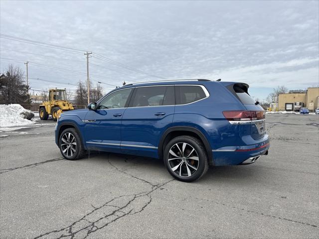 new 2025 Volkswagen Atlas car, priced at $53,601