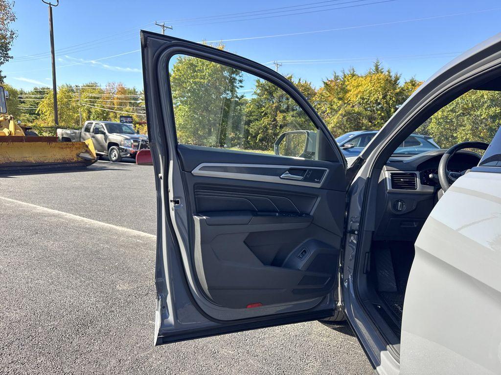 used 2020 Volkswagen Atlas Cross Sport car, priced at $29,295