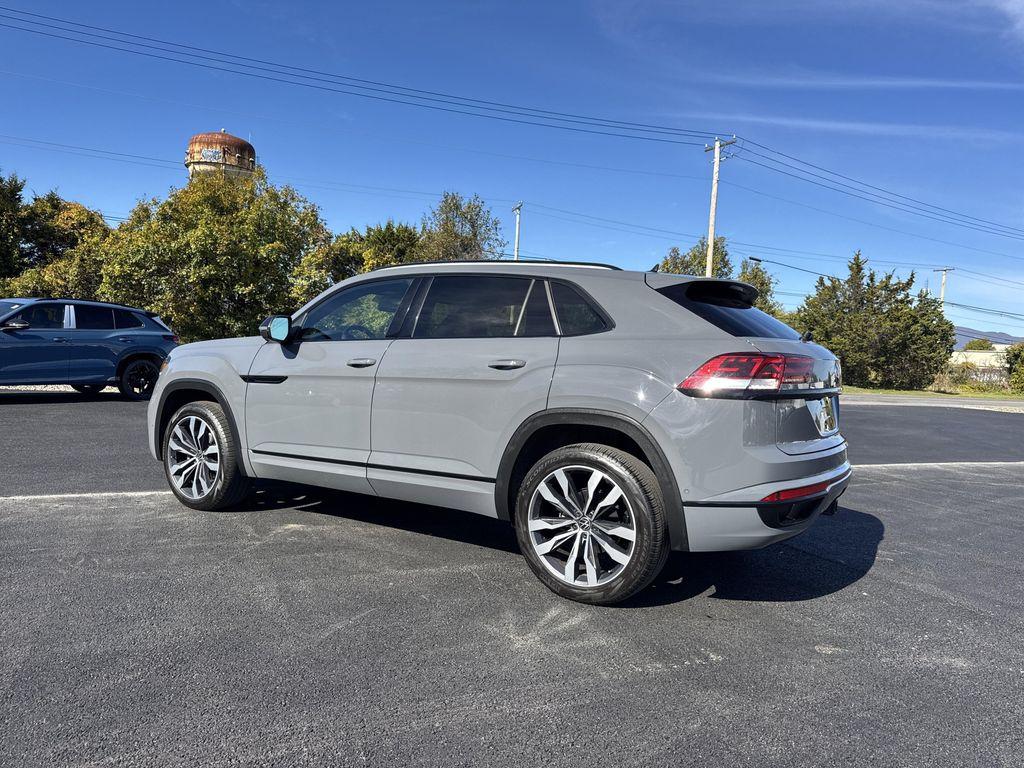 used 2020 Volkswagen Atlas Cross Sport car, priced at $29,295