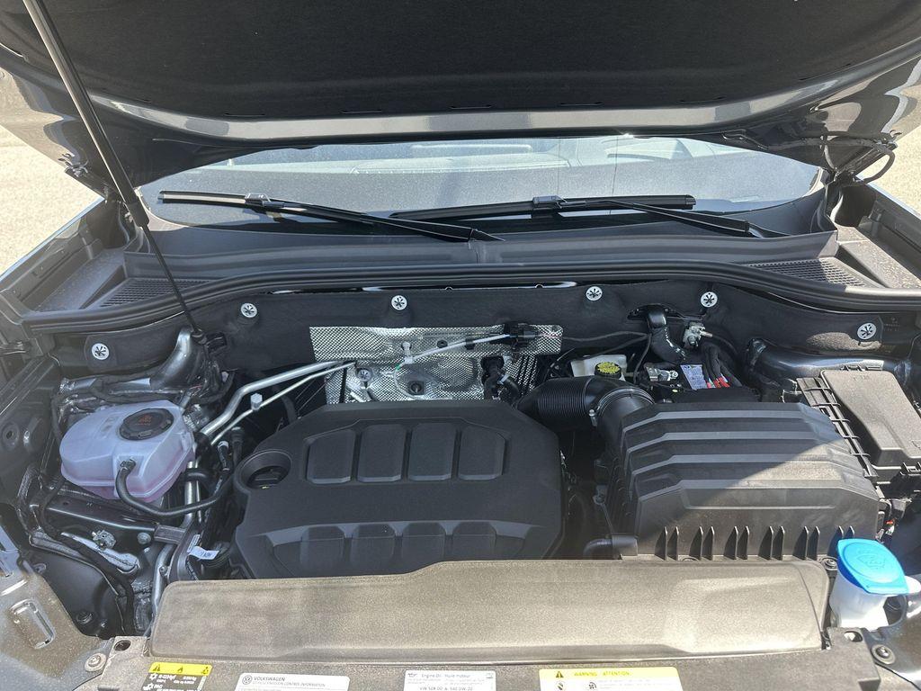 new 2025 Volkswagen Atlas Cross Sport car, priced at $45,621