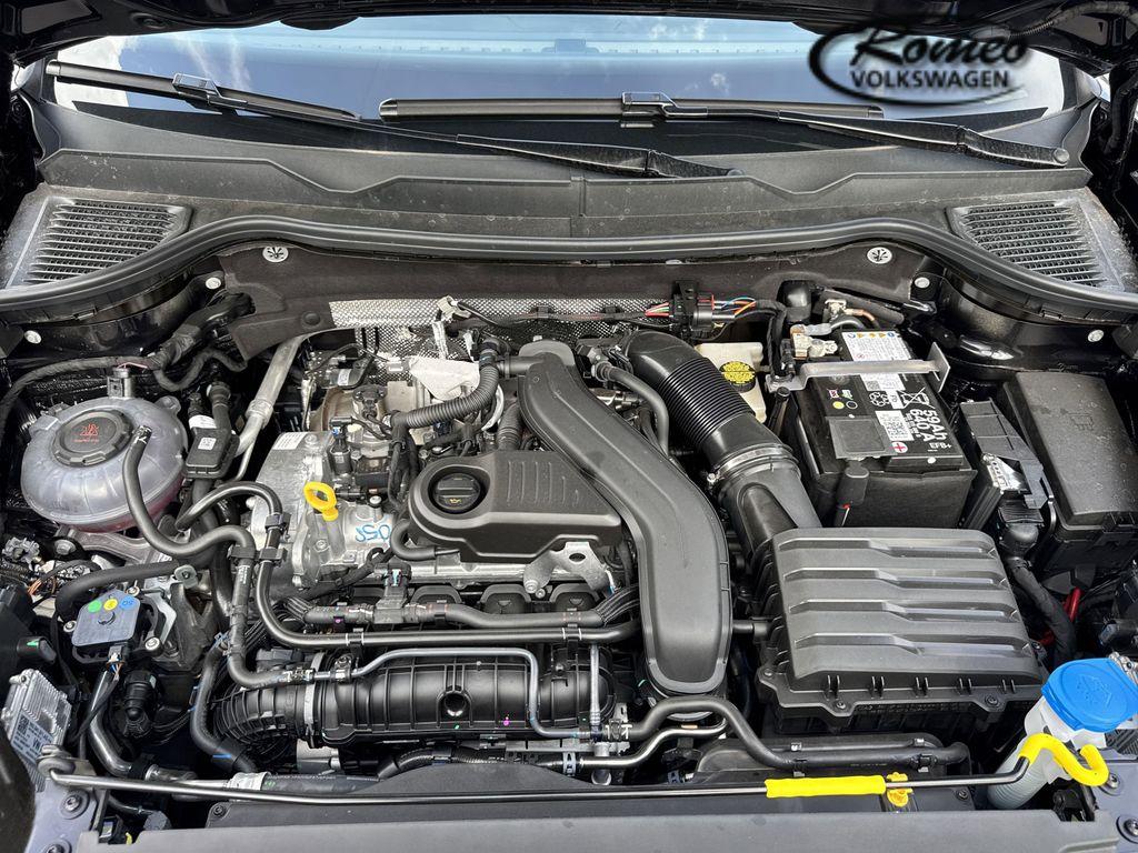 new 2025 Volkswagen Taos car, priced at $27,989