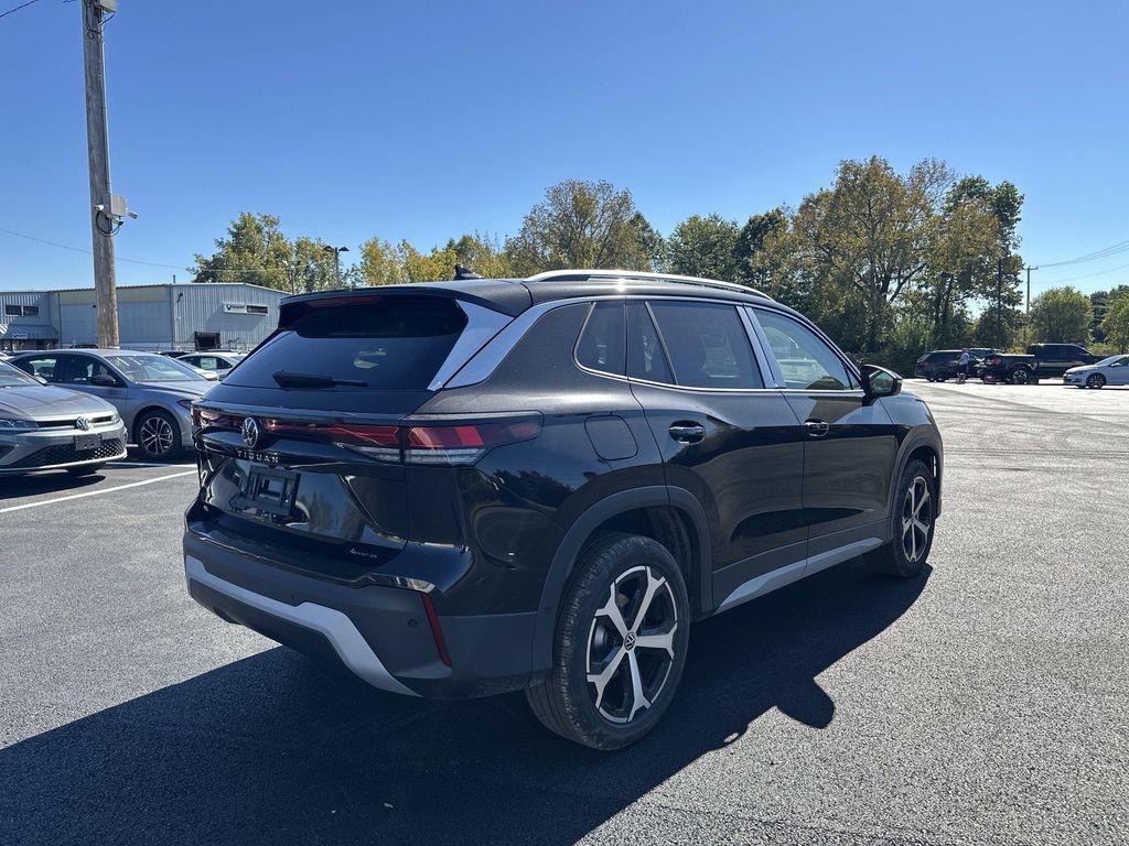 new 2025 Volkswagen Tiguan car, priced at $34,087