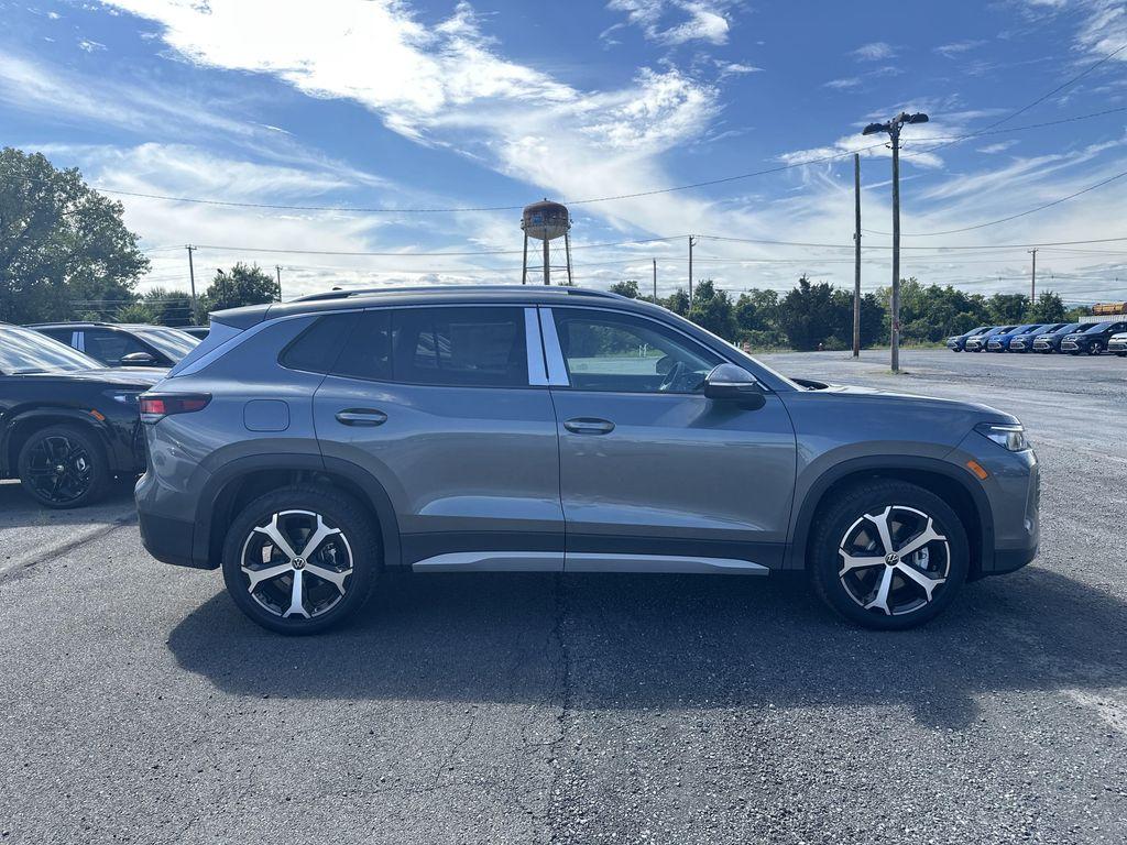 new 2025 Volkswagen Tiguan car, priced at $34,871