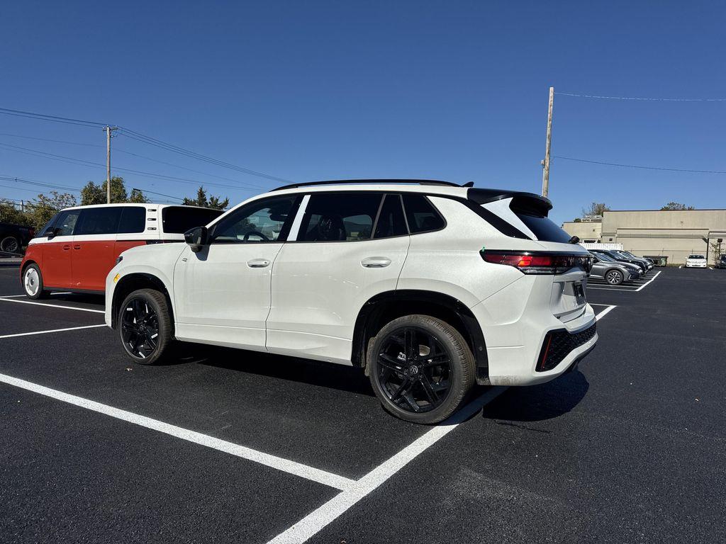 new 2025 Volkswagen Tiguan car, priced at $37,286