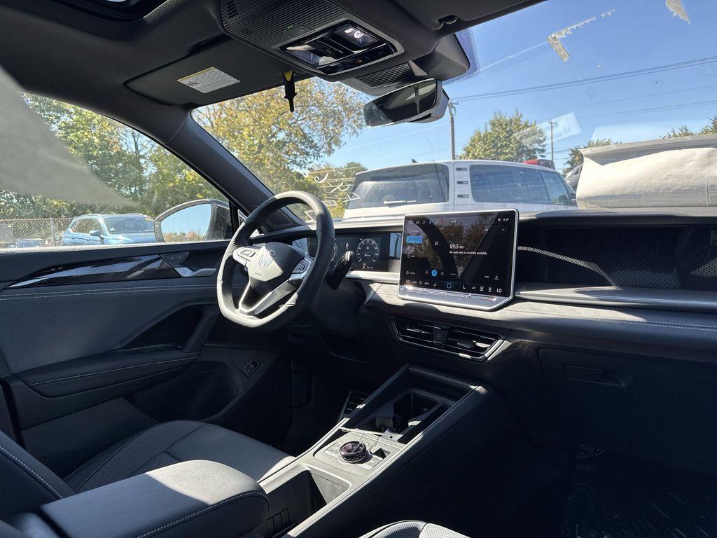 new 2025 Volkswagen Tiguan car, priced at $37,286