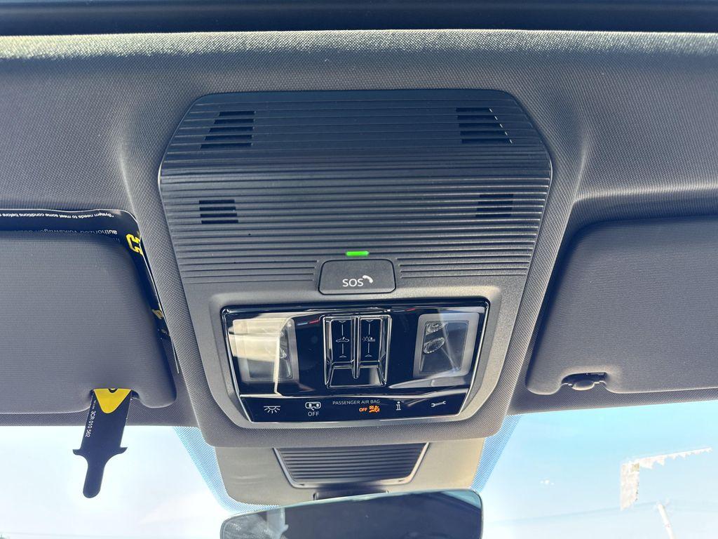 new 2025 Volkswagen Tiguan car, priced at $37,286