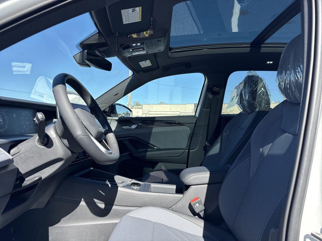 new 2025 Volkswagen Tiguan car, priced at $37,286