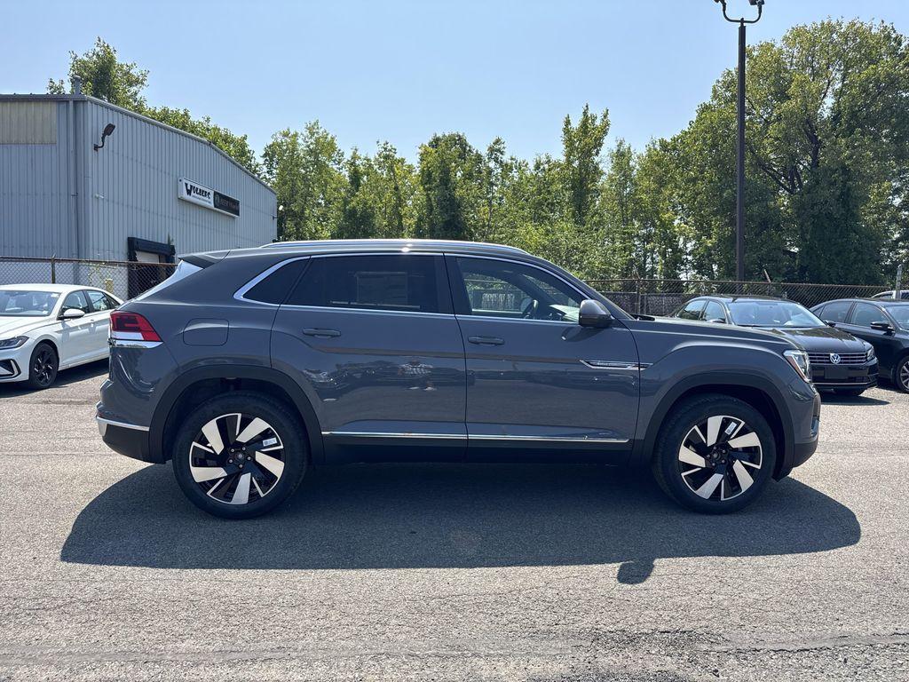 new 2025 Volkswagen Atlas Cross Sport car, priced at $46,076
